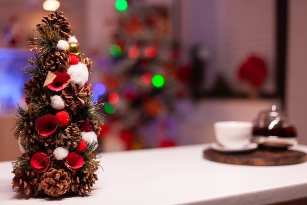 ¿Cómo decorar la casa con poco dinero en Navidad?